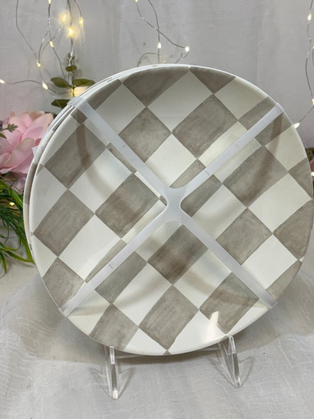 Set 4 Checkered Brown Tan Melamine 9" Salad /Lunch Plates Shiny Finish Serving